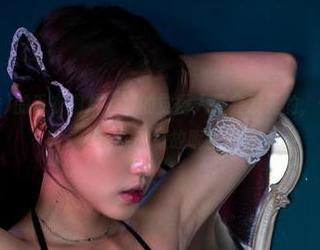 G.su(全智秀)的毛衣图片，真的觉得人是会发光的，你说，是不是毛衣的缘故呢？