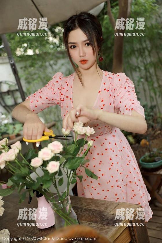MFStar模范学院 - 精选安琪Yee的学姐，看她如何偷偷颠覆‘学霸’形象。