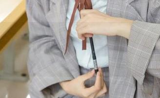 MSLASS梦丝女神 – 执意赖床的少女，晓晓的表情，图包认真欣赏。