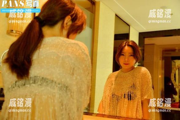 PANS写真 - 佳丽日常美图集：有时候，美在不经意的地方。