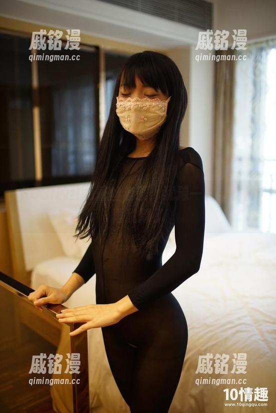 ROSI口罩 ROSI的红色蕾丝套图:犹豫一下,就别再犹豫了