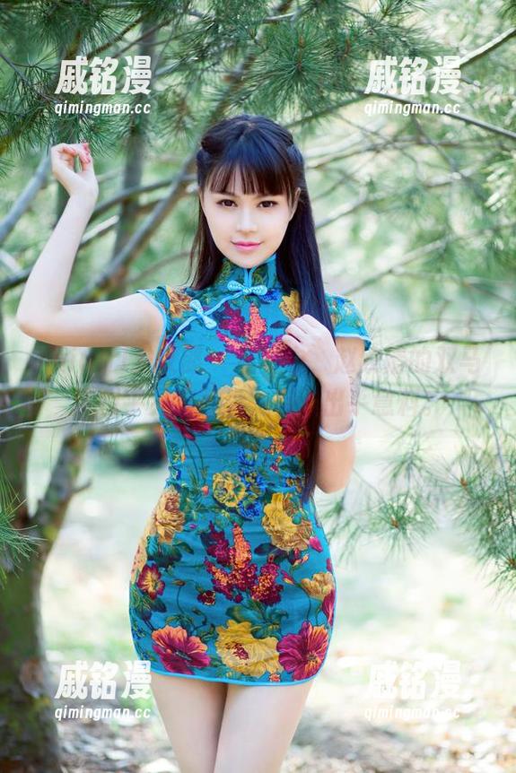 TuiGirl推女郎 - 私拍中，赵纹清的双马尾似乎另有玄机，有点出乎意料。