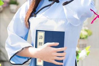 UGirls尤果网 – 免费泳衣图集，杜小雨也有如此颠覆的一面！