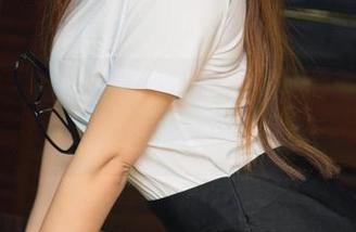 UGirls尤果网 – 高清收藏，纯小希在家里的每一帧都太耐看