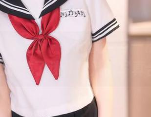 Xiuren秀人网 – yoo优优与一群女仆：不小心搞成了迷你派对的写真合集！