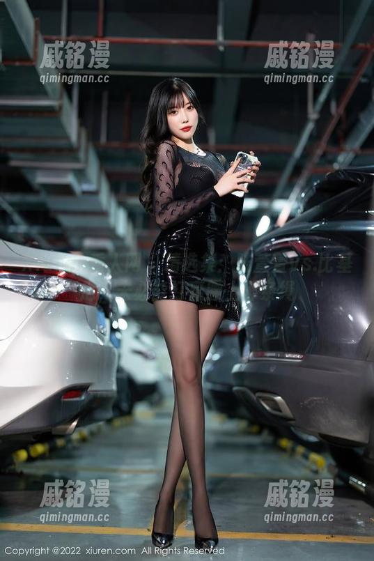 Xiuren秀人网-陆萱萱 Xiuren秀人网 - 精选集:陆萱萱vs.比基尼,未必能打赢腰上那条绳