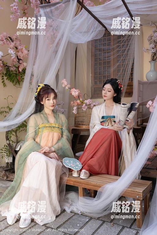 Xiuren秀人网 - 闲逛在陈怡曼的居家写真中，你会觉得这资源有点儿熟悉