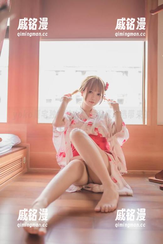 yoko夏宅独特的白丝，图库精选带来的总有些出人意料。