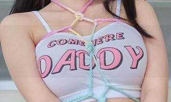 套图奉上，蓝色吊带配姜仁卿(강인경)，风骚程度不低于我的午餐