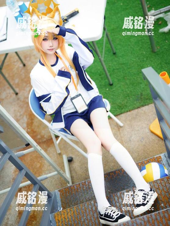 嫣嫣子 嫣嫣子这次玩儿得大胆了点——美图竟然带着御姐范儿!