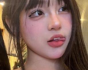 微密圈 – 在线某个地方，小优优子的温柔韩风写真不费吹灰之力让人想多看几遍。