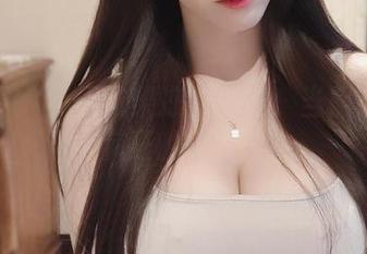 微密圈 – 小玉吃果冻的教室：当照片遇上疯狂的零食课