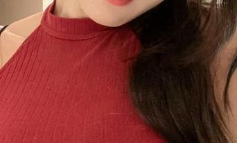 微密圈 – 网盘里的小玉吃果冻水手服：解锁青春的潜力？