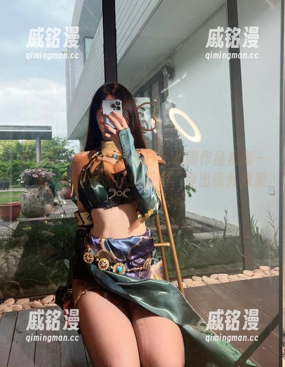 微密圈 - 小玉吃果冻日式和服作品系列——每一服都是和风的叛逆，穿出意外效果，快来catch！