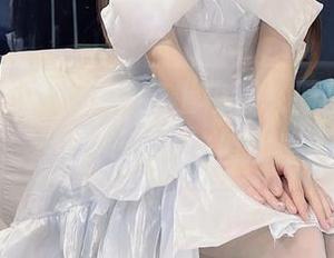 微密圈 – 当小萌子穿上校服，原图与想象接轨，满满的俏皮感