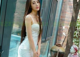 尤果网 – 笔记本里的Maggie死库水，仿佛每一张都是悄悄的暗示