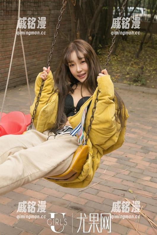 尤果网 - 旗袍如梦，仙妮的私房写真就像是打开了妈妈的衣柜…但我不敢再靠近！