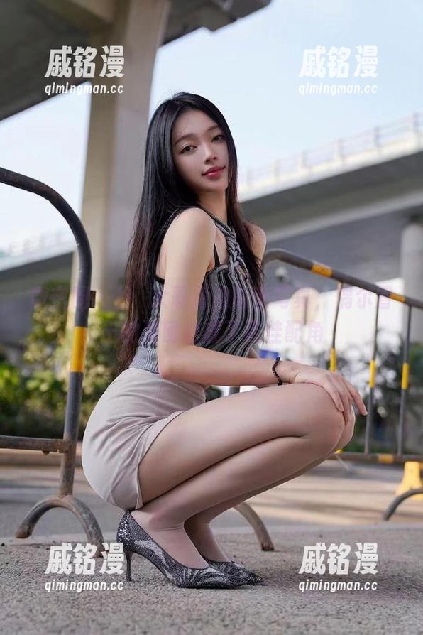 徐珺大哥 微密圈 - 徐珺大哥海边高清写真,偶尔冒出的海鸥也成了最佳配角