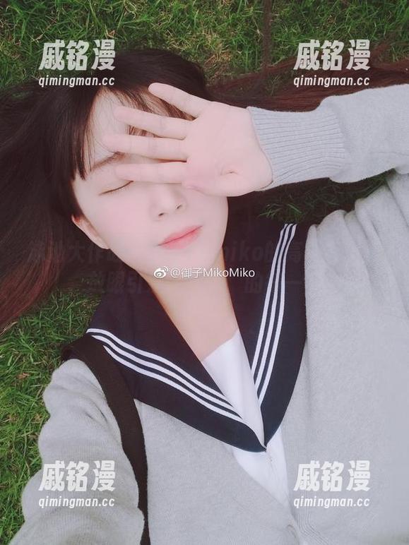 御子Yumiko 泳池大作战:御子Yumiko的高清写真集,放眼引发“意外”的每一瞬!