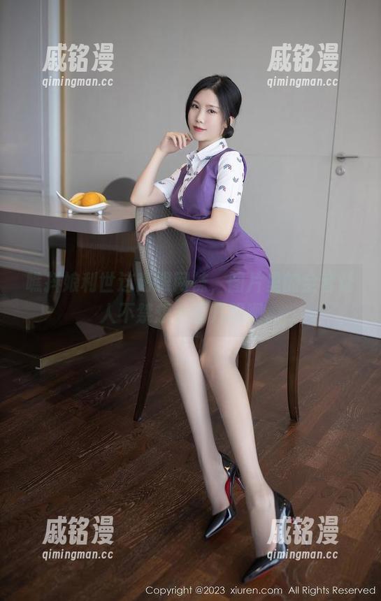 抖娘利世 瞧抖娘利世这高跟网袜,图片里的全套让人不禁想多看几眼啊。