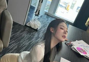 微密圈 – 看是小逗逗花嫁的另类福利图，别忘了悄悄点赞