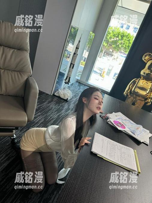 是小逗逗 微密圈 - 看是小逗逗花嫁的另类福利图,别忘了悄悄点赞