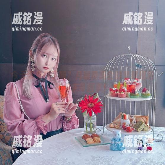 今天你免费了吗？月城委员会的专属图包等你来带回家！