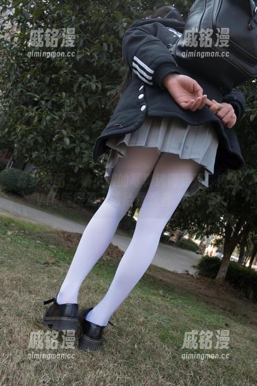 森萝财团-小樱 森萝财团 - 被小樱的写真迷得要死:内部VIP版樱流,该给我双倍“赞”啊