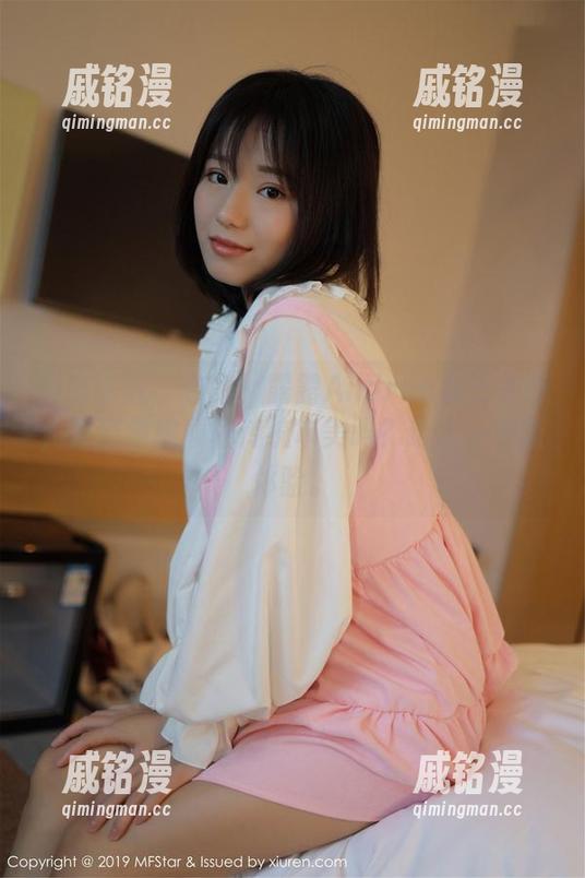 模范学院-露露Andrea 模范学院 - 合集!露露Andrea女王美图,难道是想颠覆传统审美吗?给人一种新体验。