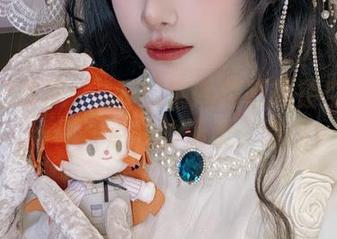 随意分享流一_喵喵喵喵喵喵的镂空图片,给你一点美的温柔,嘿嘿!
