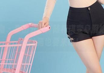爱尤物 – 套图分享：陆梓琪变身厨娘，我家的猫也要来吃！