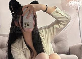 微密圈 – 下载这张图集，玫桃泡芙的黑丝长腿会让你想停下来的每一次都变得奢侈！