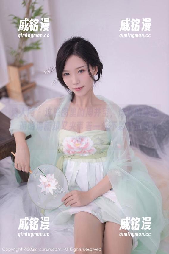 秀人网-周井空 秀人网 - 这原图里的周井空,修女的姿态,明明清新却又夹带着一丝不易察觉的火花。