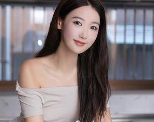 秀人网 – 撩人又不过火，周慕汐baby的丝袜美图合集