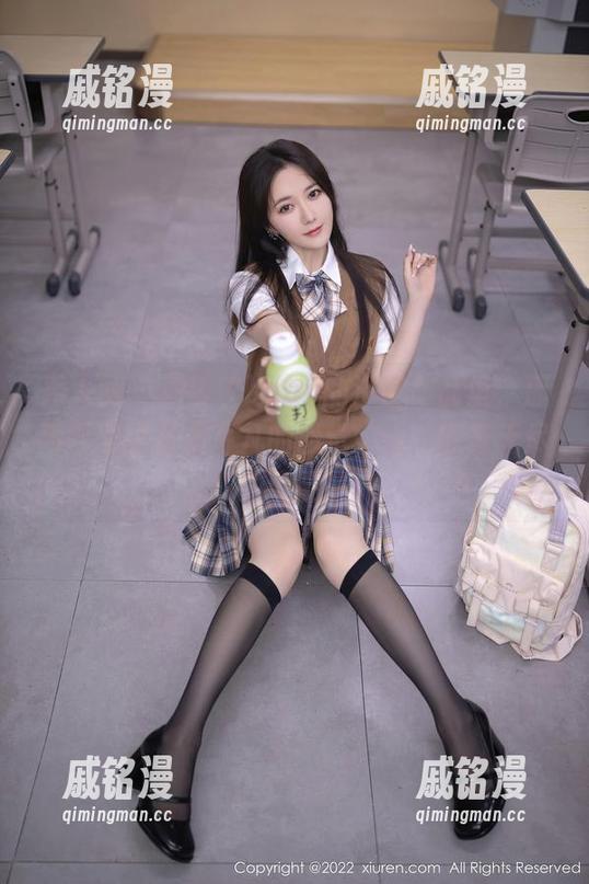 秀人网-周慕汐baby 秀人网 - 周慕汐baby的浴室作品里,那种平常却又不平凡的感觉,让人想着无尽的可能。