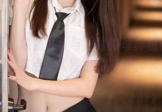 秀人网 – 焦糖可可与短裙的写真福利，真有点挑人胃口的感觉。