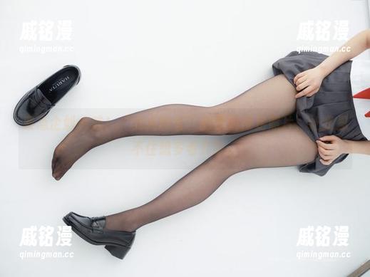 紧急企划-龙崎聆音 紧急企划 - 哇!“龙崎聆音”的最新裸足照片,让我忍不住想多看几眼。