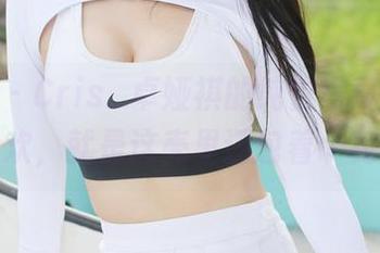 美媛馆 – Cris_卓娅祺的纯白写真，之所以喜欢，就是这壳里还包着个免费！