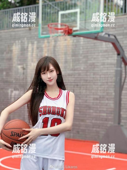 腐团儿Ikaros 最近的写真作品“蒂雅娘”,腐团儿Ikaros这波让我每一帧图都有喜感啊!