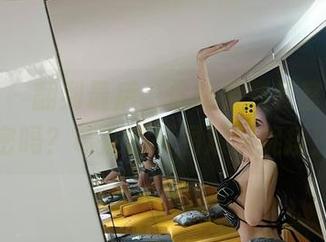 微密圈 – 翻到最后，你能看到教室里的秘密吗？葛征的原图难以捉摸！