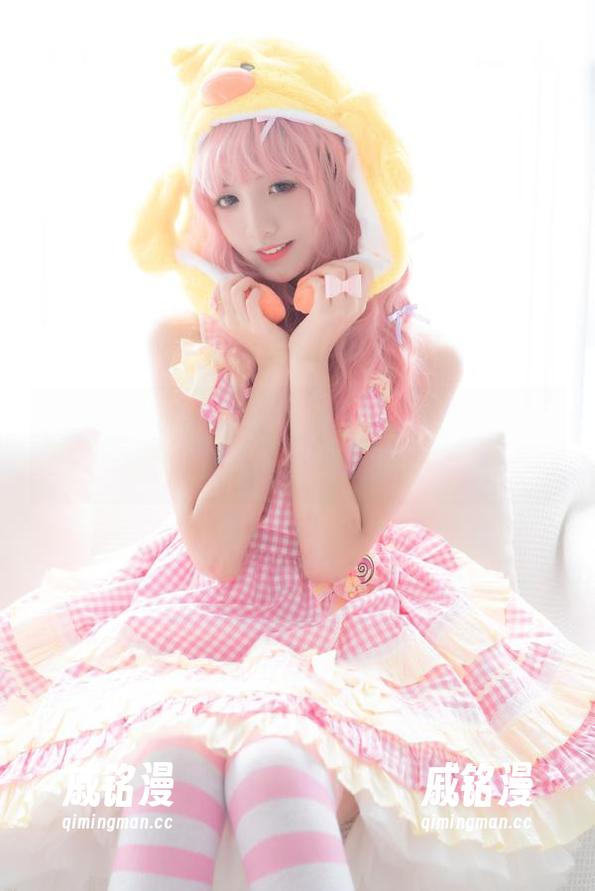 下载西瓜少女的写真，JK双拼袜藏着的小心思，你会觉得好萌好可爱！
