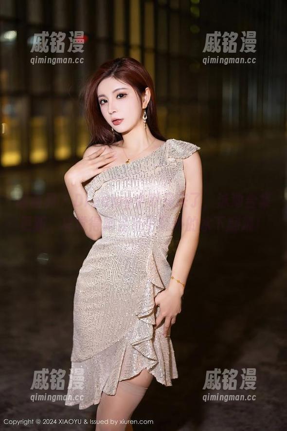 语画界-Dreamy小乔 语画界 - Dreamy小乔又来了,泳池合集更新,总觉得她会有个意外的水下翻滚!