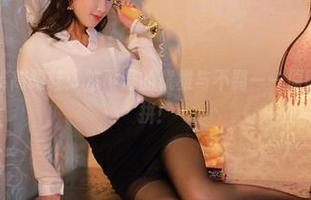 轰趴猫 – 玩转高跟鞋：陈雅漫的优雅与不羁——原图和套图大比拼！