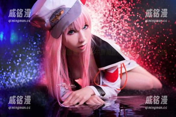 雨波HaneAme 雨波HaneAme的全套图集,小奶牛旗袍扮演的绝对是新一代的乖巧!