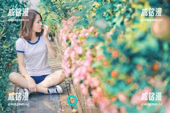 青豆客 - Kiren_程程程的校园写真集：小册子里透出那些属于年轻时光的气息