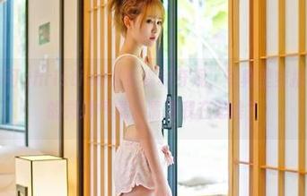 青豆客 – 黄可christine泳衣福利奇观，写真里穿插着无法描述的微妙气氛，猜猜我在想啥？