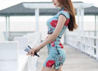 魅妍社 – Mieko林美惠子在线，连衣裙的奢侈感，图片中透着点小任性。