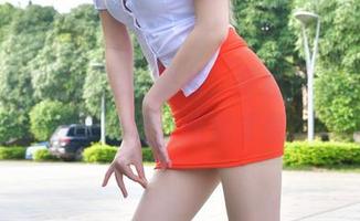 魔镜街拍上线免费照片，身材真是火辣，我的心啊，能忍才怪。