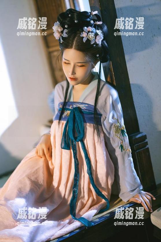 鹿八岁baby 汉服时刻到了,鹿八岁baby免费合集不看后悔哦